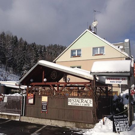 Penzion54&Restaurace Ostrov  Esterno foto