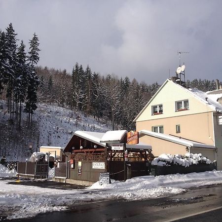 Penzion54&Restaurace Ostrov  Esterno foto
